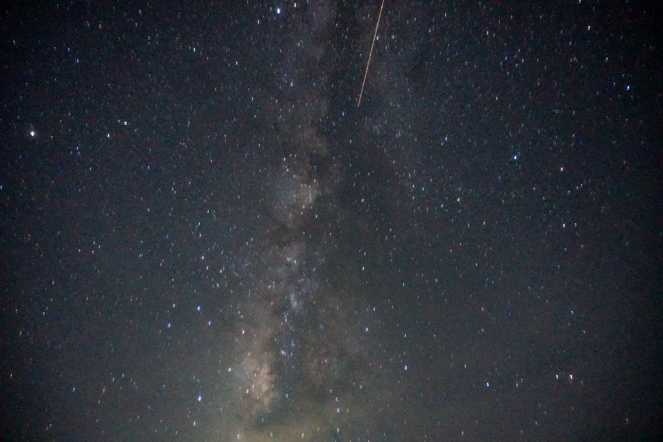 天の川と流れ星