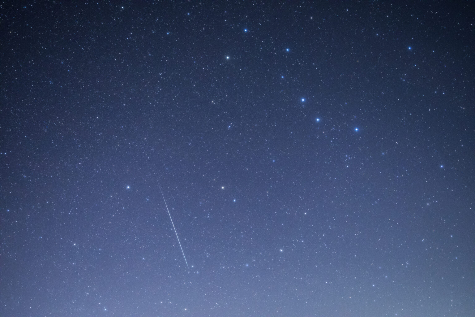 星空と流れ星